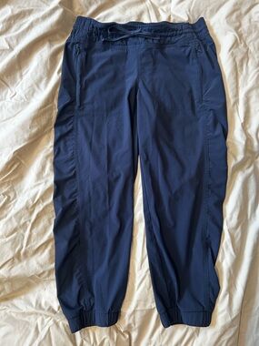 Athleta Navy Blue Women's Jogger Capris